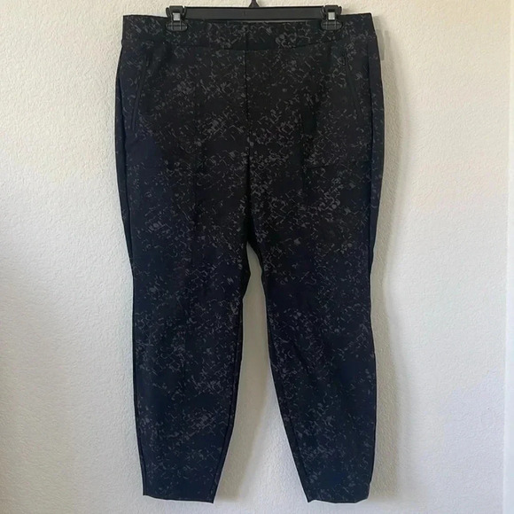EUC | Lane Bryant | On the Go Slim Ankle MidRise Pants | Sz 20 | Black and Grey - Picture 1 of 5